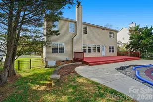 11023 Sycamore Club Dr, Charlotte, NC 28227 - Photo 38