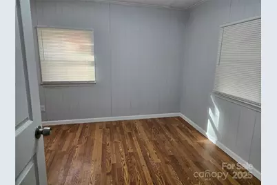 221 E Herman Street, Newton, NC 28658 - Photo 14