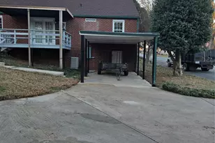 221 E Herman St, Newton, NC 28658 - Photo 10