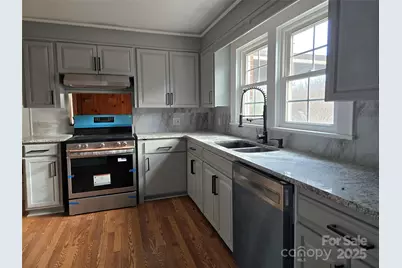 221 E Herman Street, Newton, NC 28658 - Photo 20