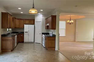 1010 Ashbin Ct, Fort Mill, SC 29707 - Photo 8