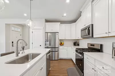 9420 Munsing Drive, Charlotte, NC 28269 - Photo 10