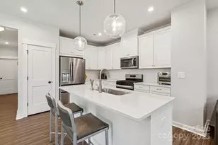 9420 Munsing Dr, Charlotte, NC 28269 - Photo 8