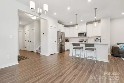 9420 Munsing Drive, Charlotte, NC 28269 - Photo 6