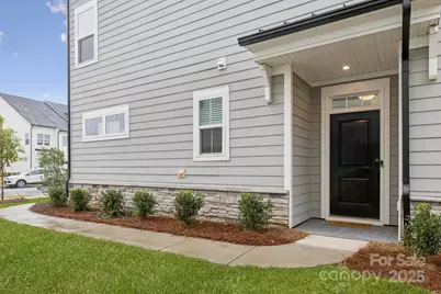 9420 Munsing Drive, Charlotte, NC 28269 - Photo 2