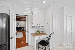 1622 Piccadilly Dr, Charlotte, NC 28211 - Photo 14