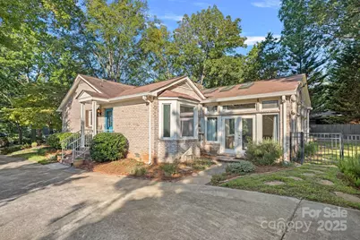 1622 Piccadilly Drive, Charlotte, NC 28211 - Photo 36