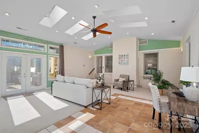 1622 Piccadilly Drive, Charlotte, NC 28211 - Photo 32