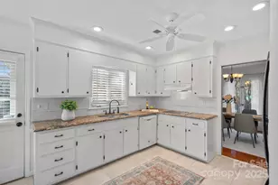 1622 Piccadilly Dr, Charlotte, NC 28211 - Photo 12