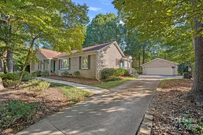 1622 Piccadilly Drive, Charlotte, NC 28211 - Photo 2