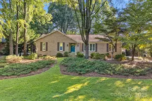 1622 Piccadilly Dr, Charlotte, NC 28211 - Photo 1