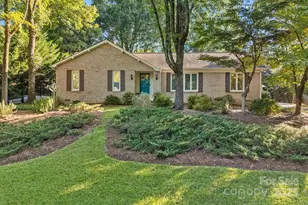 1622 Piccadilly Dr, Charlotte, NC 28211 - Photo 4