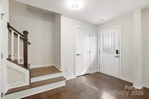 3039 Salix Bend Dr, Charlotte, NC 28205 - Photo 2