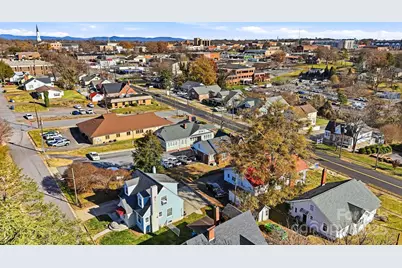 323 4th Street Place SW, Hickory, NC 28602 - Photo 32