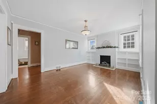 323 4th St Pl SW, Hickory, NC 28602 - Photo 4