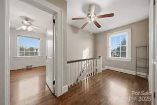 323 4th St Pl SW, Hickory, NC 28602 - Photo 18