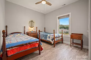 43 Middle St, Hendersonville, NC 28792 - Photo 30