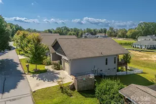 43 Middle St, Hendersonville, NC 28792 - Photo 36