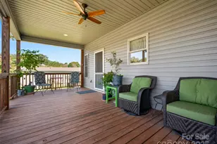 43 Middle St, Hendersonville, NC 28792 - Photo 20