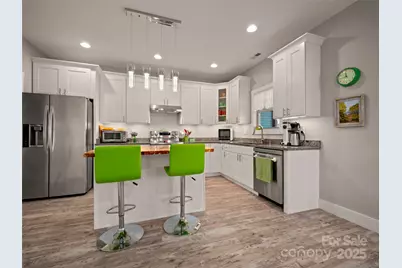 43 Middle Street, Hendersonville, NC 28792 - Photo 14