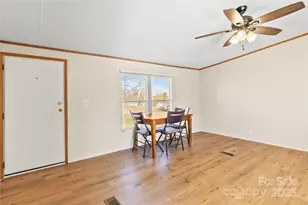 203 Grassy Meadow Ln, Statesville, NC 28625 - Photo 12