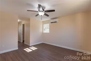 422 Hebron Rd, Hendersonville, NC 28739 - Photo 10