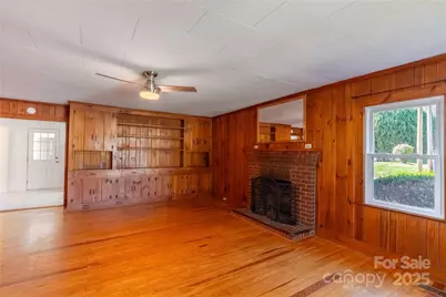 422 Hebron Road, Hendersonville, NC 28739 - Photo 20