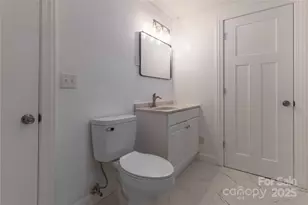 422 Hebron Rd, Hendersonville, NC 28739 - Photo 28