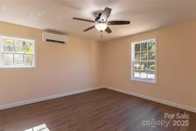 422 Hebron Road, Hendersonville, NC 28739 - Photo 10