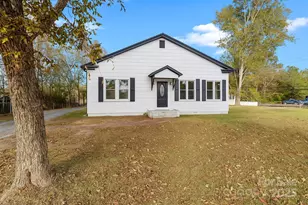 401 Julius Chambers Ave, Mount Gilead, NC 27306 - Photo 2