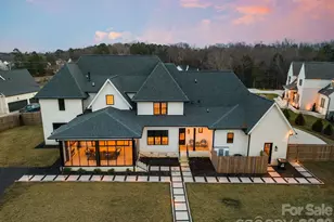 7114 Asbury Vlg Ln, Huntersville, NC 28078 - Photo 2