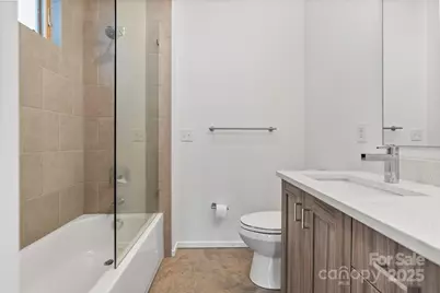 1004. Greenleaf Avenue #B, Charlotte, NC 28202 - Photo 8