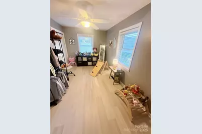 527 Katherine Avenue, Kings Mountain, NC 28086 - Photo 8