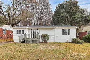 4132 Blenhein Rd, Charlotte, NC 28208 - Photo 1
