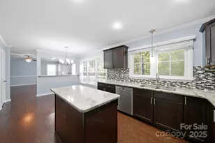 9219 Pebble Creek Way, Charlotte, NC 28269 - Photo 6