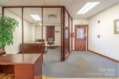 228 E Palmer Street, Franklin, NC 28734 - Photo 16