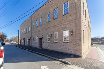 228 E Palmer Street, Franklin, NC 28734 - Photo 8