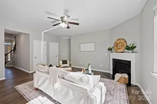 8026 Kelburn Ln, Charlotte, NC 28273 - Photo 14