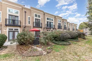 239 N Dotger Ave N, Charlotte, NC 28207 - Photo 26