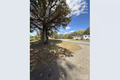 637 N McLin Creek Road, Conover, NC 28613 - Photo 4