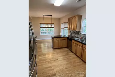 8619 Delamere Lane, Charlotte, NC 28269 - Photo 6