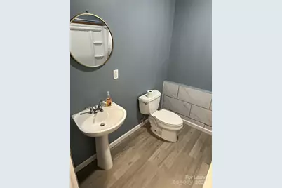 8619 Delamere Lane, Charlotte, NC 28269 - Photo 32