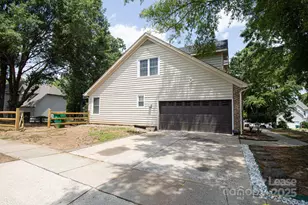 14401 Widgeon Ct, Charlotte, NC 28273 - Photo 2