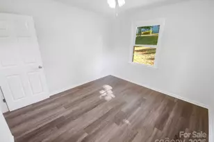 349 Wakefield Dr, Charlotte, NC 28209 - Photo 18