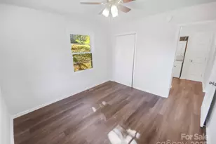 349 Wakefield Dr, Charlotte, NC 28209 - Photo 16