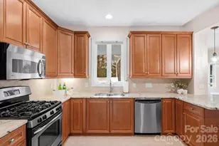 3038 Bellasera Way, Matthews, NC 28105 - Photo 6