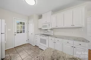 3830 16th St NE, Hickory, NC 28601 - Photo 16