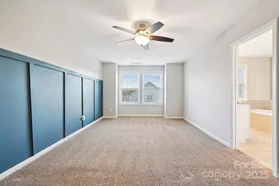 5020 Harris Woods Boulevard, Charlotte, NC 28269 - Photo 14