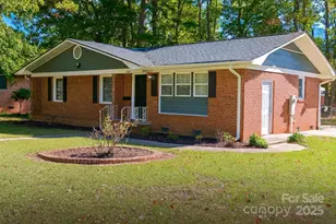 1300 Pondella Dr, Charlotte, NC 28213 - Photo 1