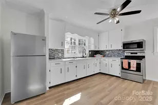 201 W McCubbins St, Salisbury, NC 28144 - Photo 16